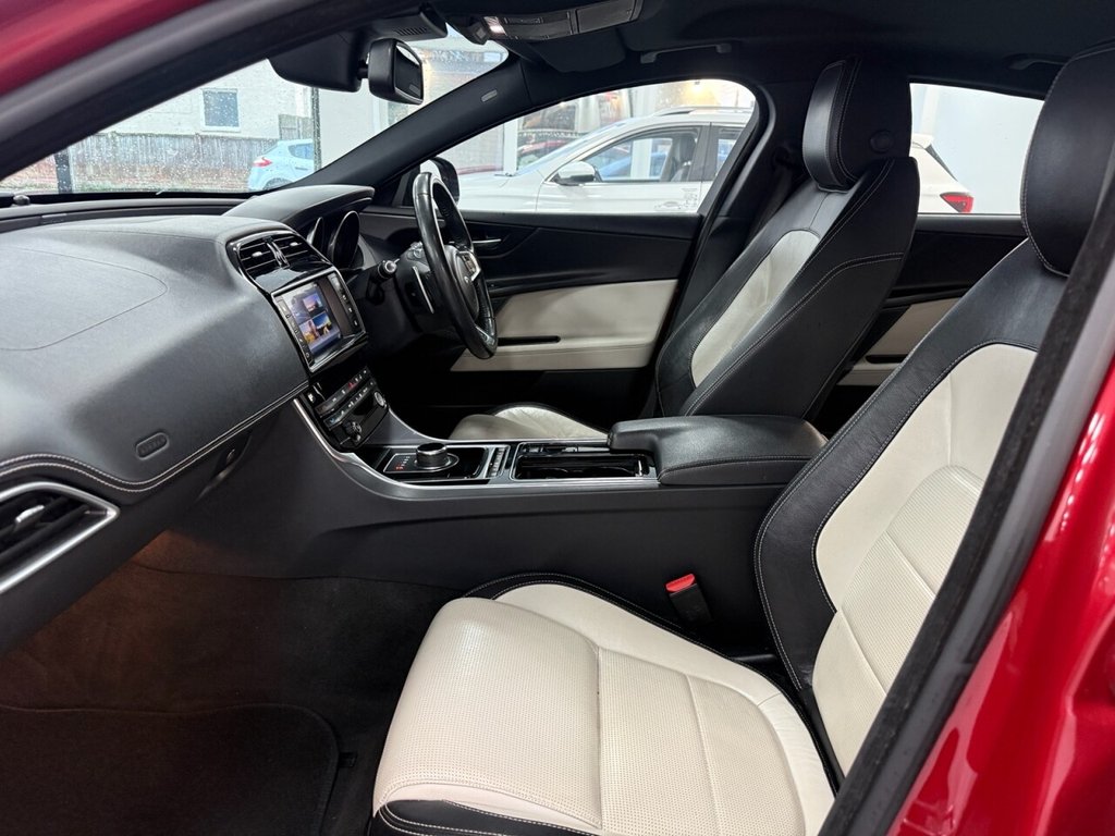 Used Jaguar XE 2017 for sale - 76776568: Photo 16