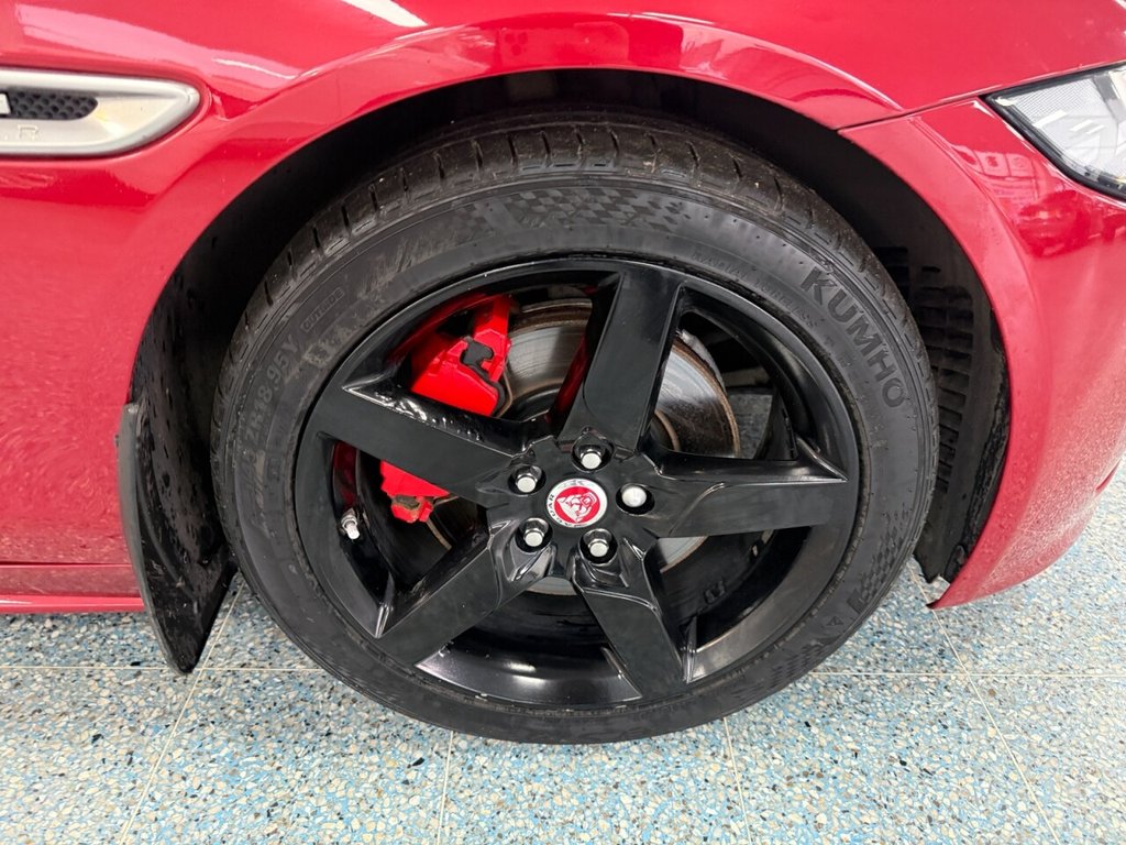 Used Jaguar XE 2017 for sale - 76776568: Photo 24