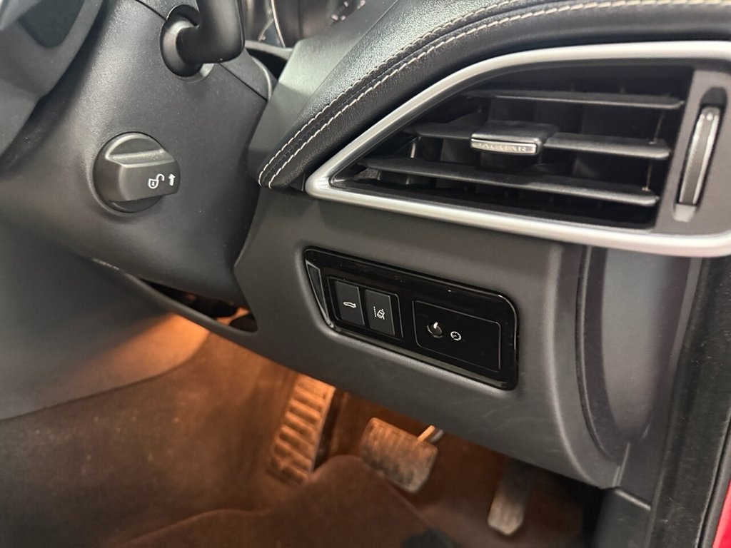 Used Jaguar XE 2017 for sale - 76776568: Photo 28