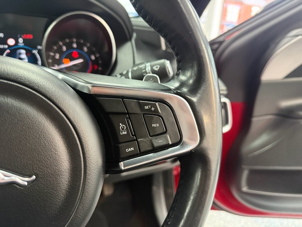 Used Jaguar XE 2017 for sale - 76776568: Photo 31