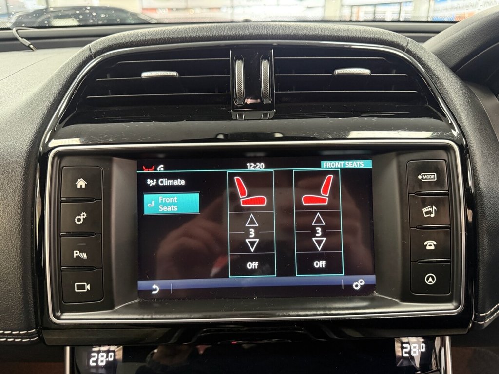 Used Jaguar XE 2017 for sale - 76776568: Photo 37