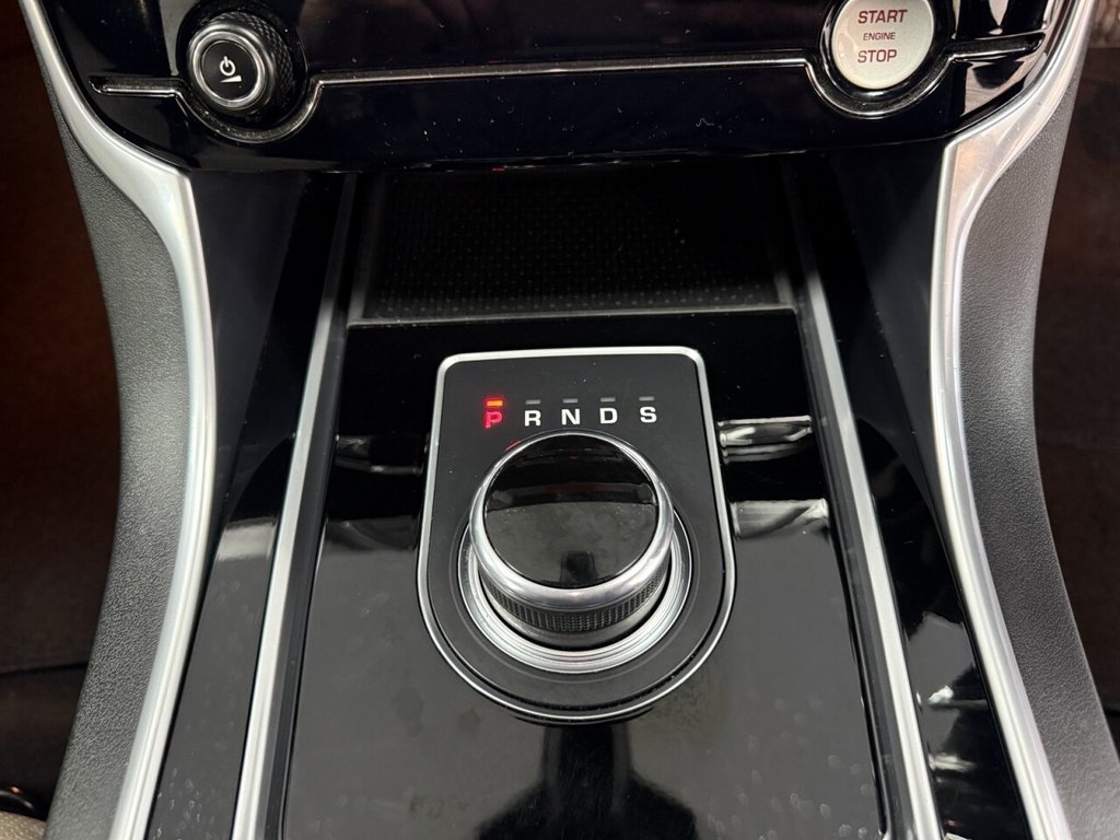 Used Jaguar XE 2017 for sale - 76776568: Photo 43