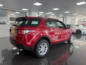 Used Land Rover Discovery Sport 2017 for sale - 79334107: Photo