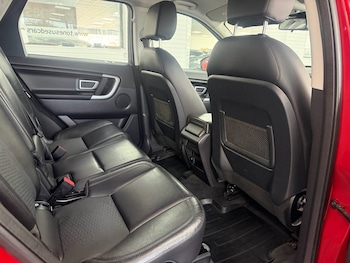 Used Land Rover Discovery Sport 2017 for sale - 79334107: Photo