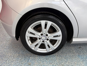 Used Mercedes-Benz A-Class 2017 for sale - 76776595: Photo