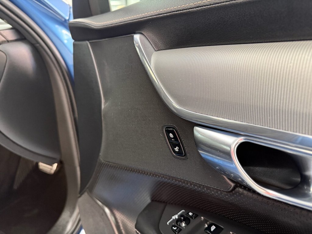 Used Volvo S90 2018 for sale - 76776645: Photo 31