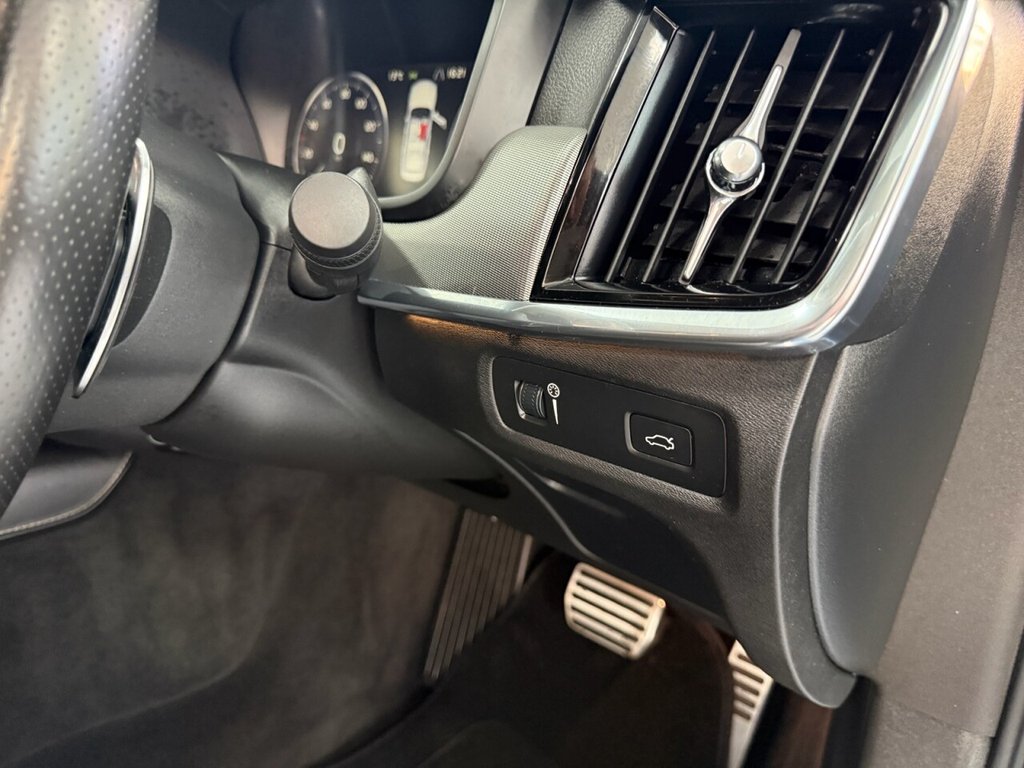 Used Volvo S90 2018 for sale - 76776645: Photo 34