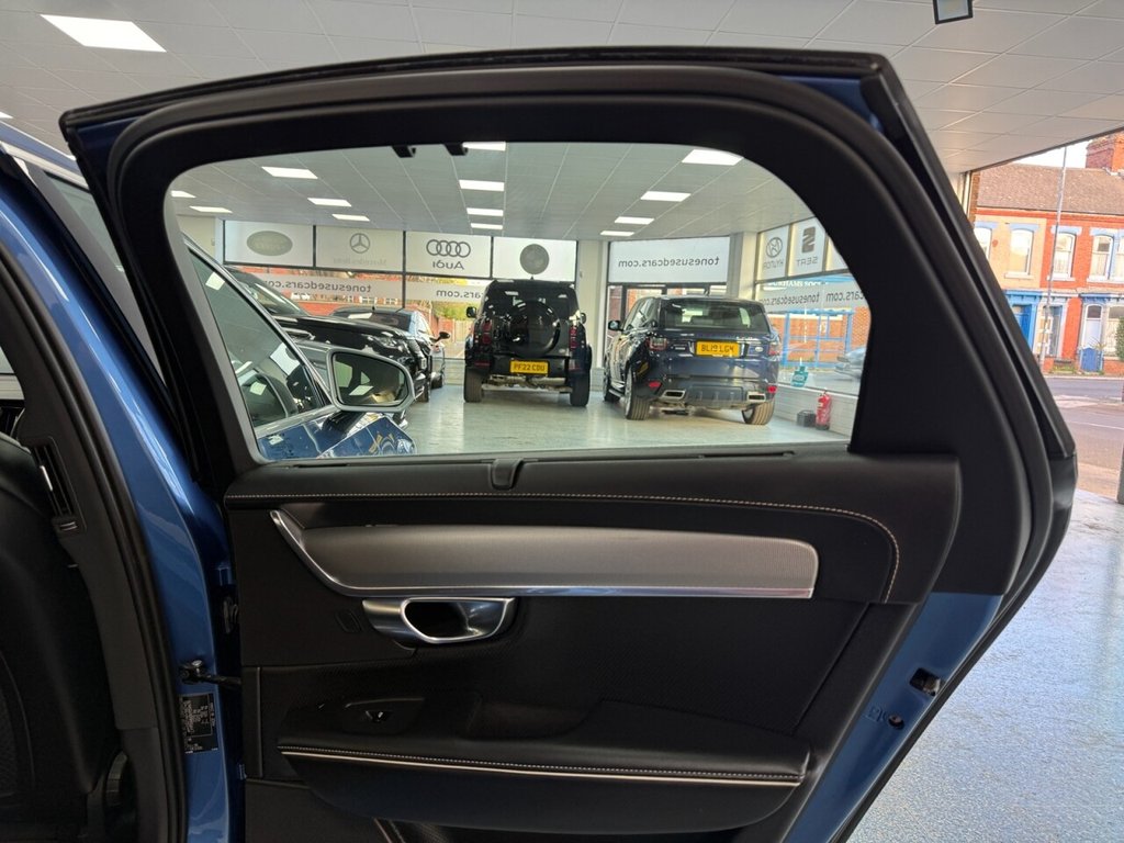 Used Volvo S90 2018 for sale - 76776645: Photo 7