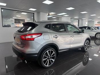 Used Nissan Qashqai 2017 for sale - 79258859: Photo