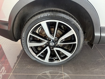 Used Nissan Qashqai 2017 for sale - 79258859: Photo