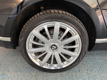 Used Bentley Mulsanne 2015 for sale - 76776657: Photo