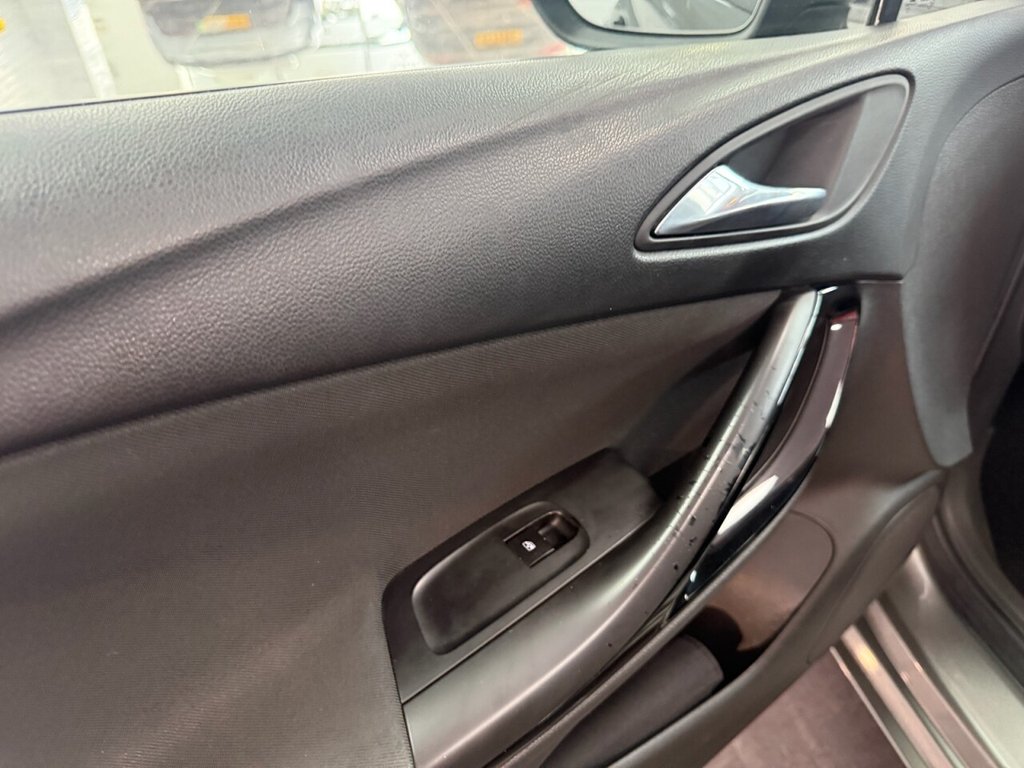Used Vauxhall Astra 2017 for sale - 77905517: Photo 15