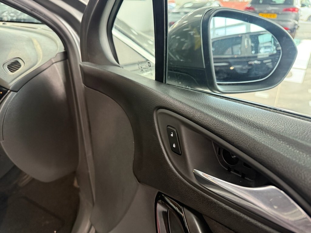 Used Vauxhall Astra 2017 for sale - 77905517: Photo 24