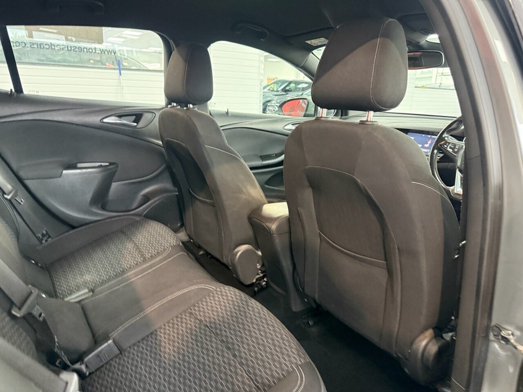 Used Vauxhall Astra 2017 for sale - 77905517: Photo 4