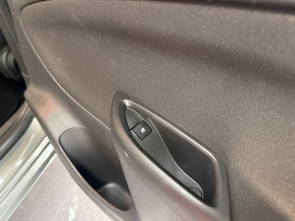 Used Vauxhall Astra 2017 for sale - 77905517: Photo 6