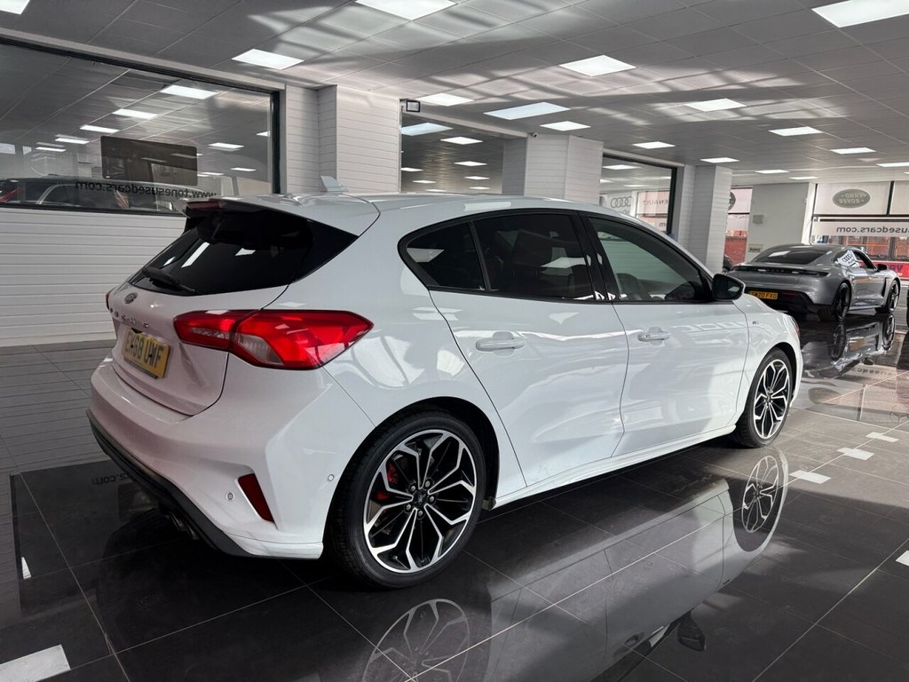 Used Ford Focus 2018 for sale - 77905613: Photo 2