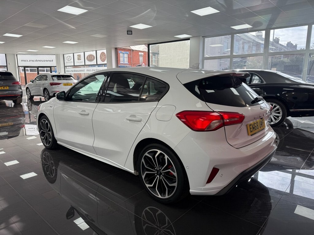 Used Ford Focus 2018 for sale - 77905613: Photo 9