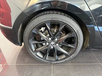 Used SEAT Leon 2019 for sale - 78725417: Photo