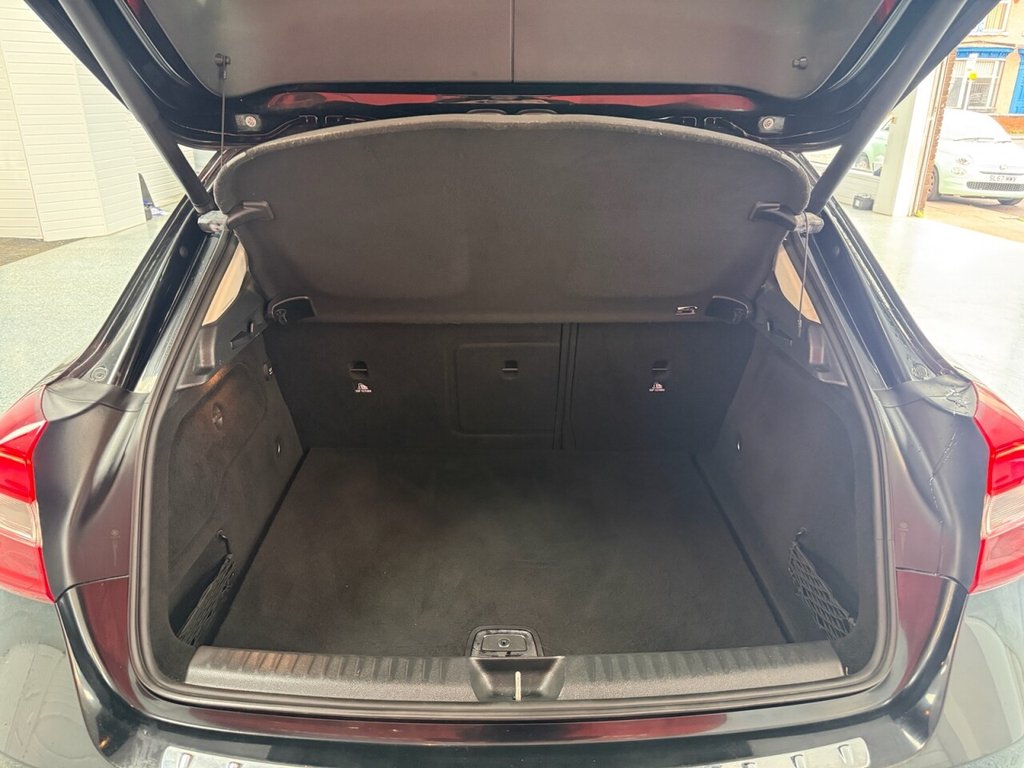 Used Mercedes-Benz GLA 2018 for sale - 76776611: Photo 10