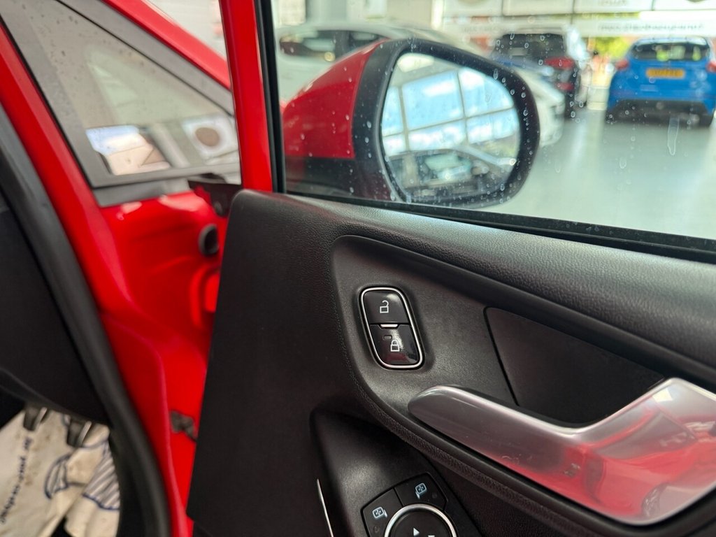 Used Ford Fiesta 2018 for sale - 76776640: Photo 24