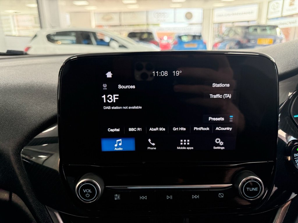 Used Ford Fiesta 2018 for sale - 76776640: Photo 31