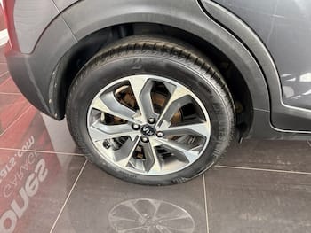 Used Kia Stonic 2019 for sale - 79818286: Photo