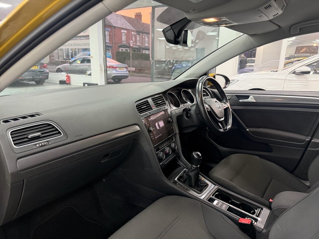 Used Volkswagen Golf 2018 for sale - 76776674: Photo 13