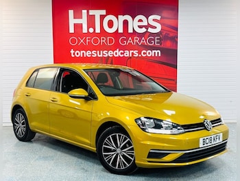 Used Volkswagen Golf 2018 for sale - 76776674: Photo