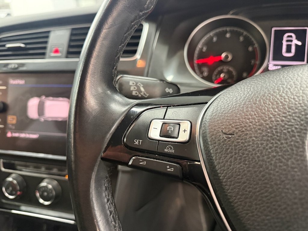 Used Volkswagen Golf 2018 for sale - 76776674: Photo 28