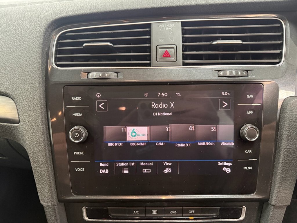 Used Volkswagen Golf 2018 for sale - 76776674: Photo 32