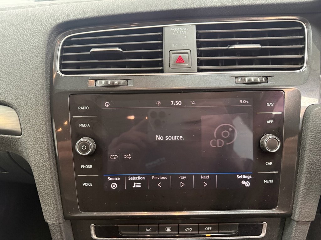 Used Volkswagen Golf 2018 for sale - 76776674: Photo 33