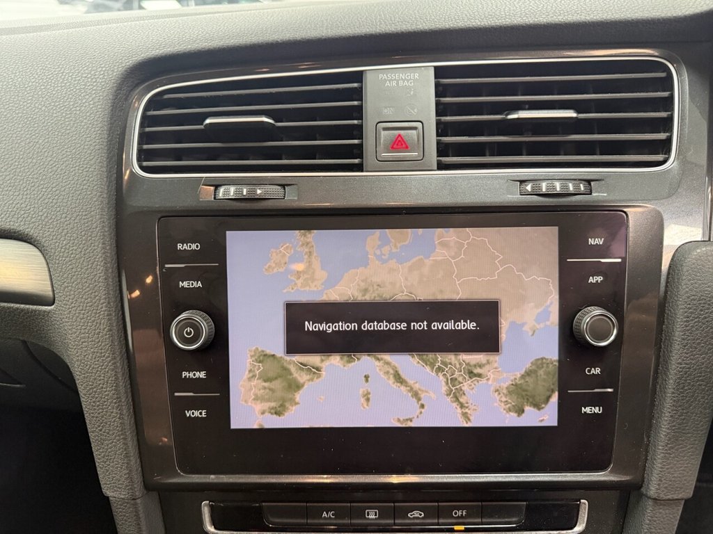 Used Volkswagen Golf 2018 for sale - 76776674: Photo 35