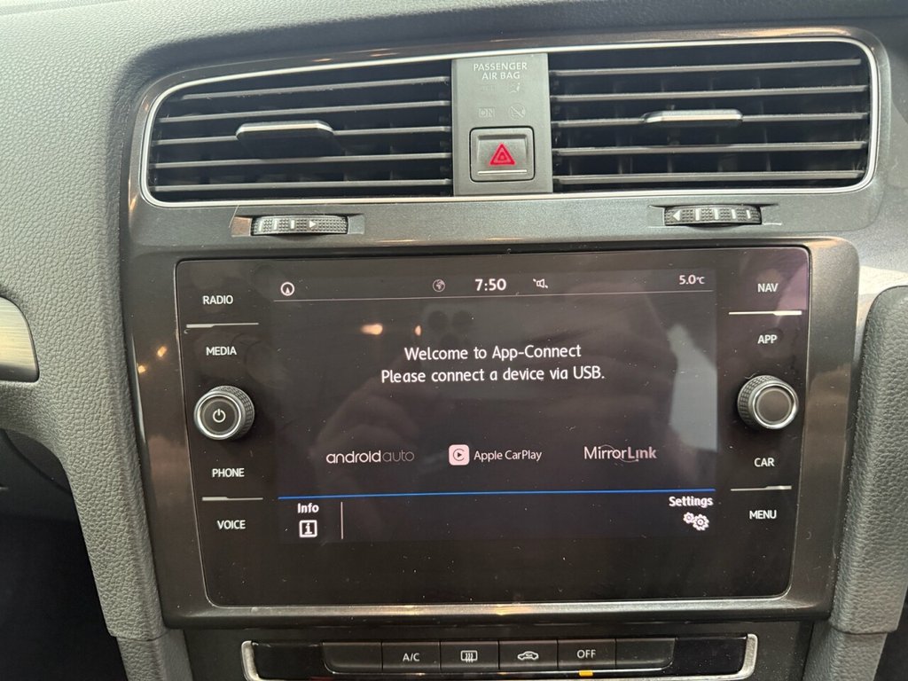 Used Volkswagen Golf 2018 for sale - 76776674: Photo 36