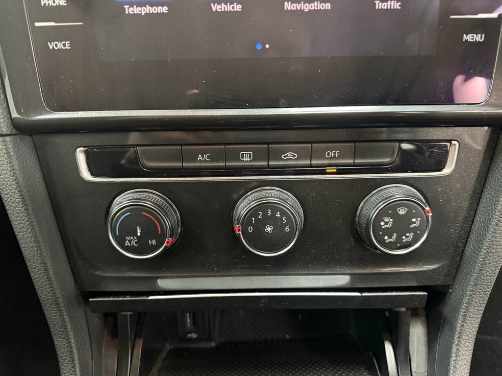 Used Volkswagen Golf 2018 for sale - 76776674: Photo 39