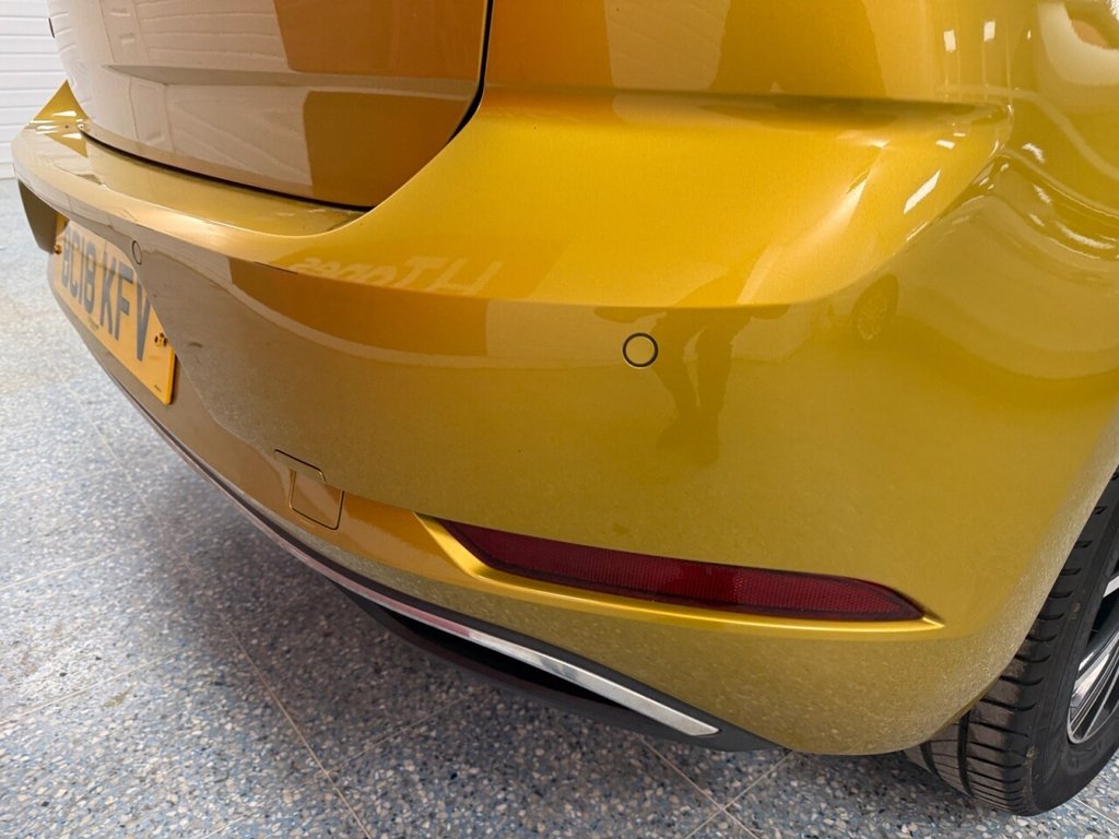 Used Volkswagen Golf 2018 for sale - 76776674: Photo 8