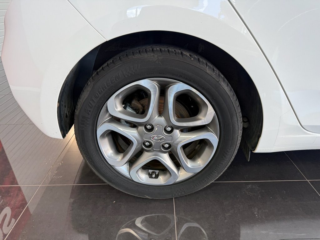 Used Hyundai i20 2019 for sale - 78030055: Photo 3