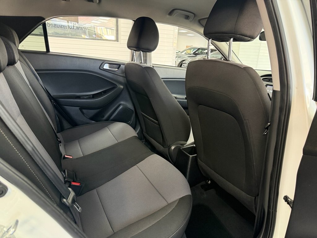 Used Hyundai i20 2019 for sale - 78030055: Photo 4