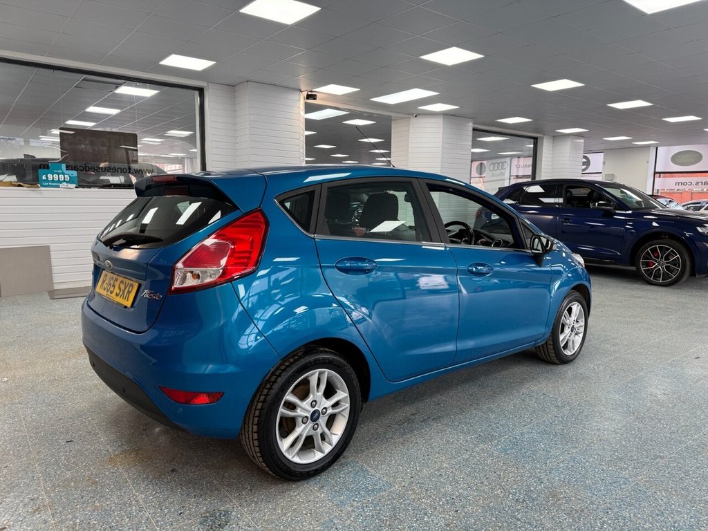 Used Ford Fiesta 2015 for sale - 77609344: Photo 2
