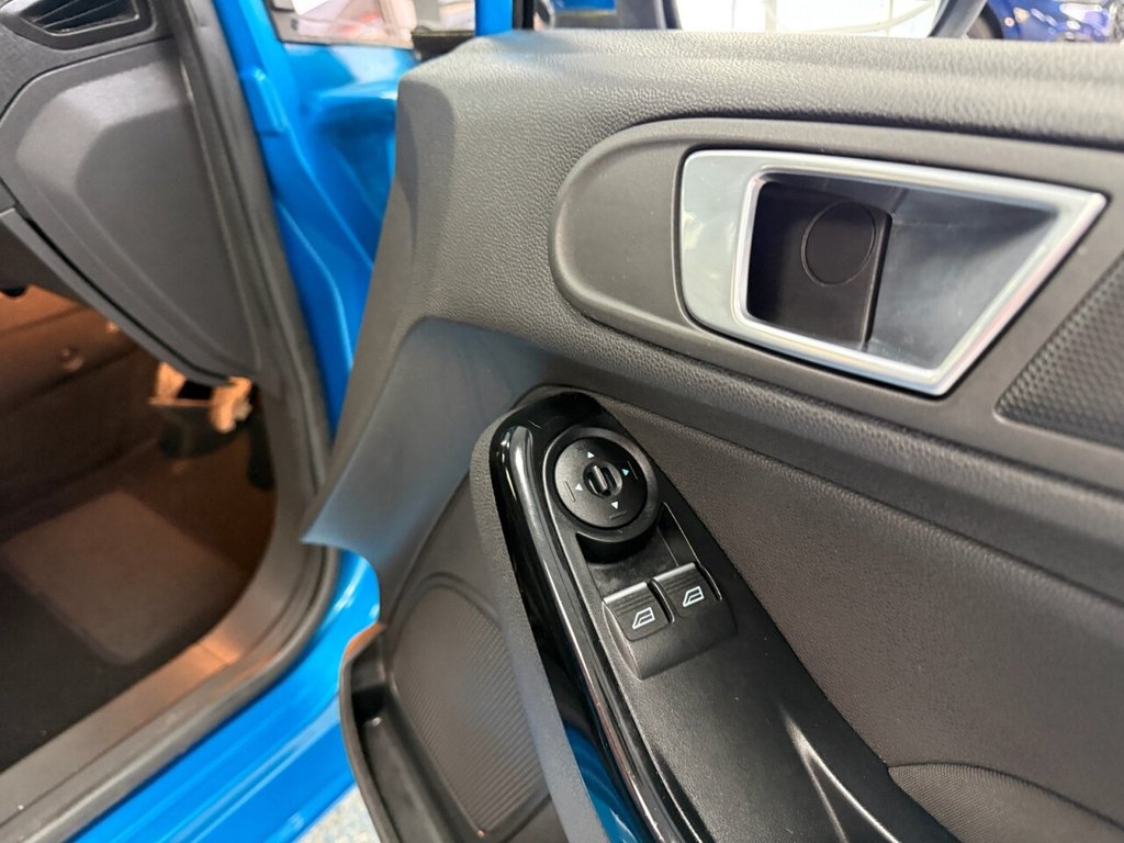 Used Ford Fiesta 2015 for sale - 77609344: Photo 23