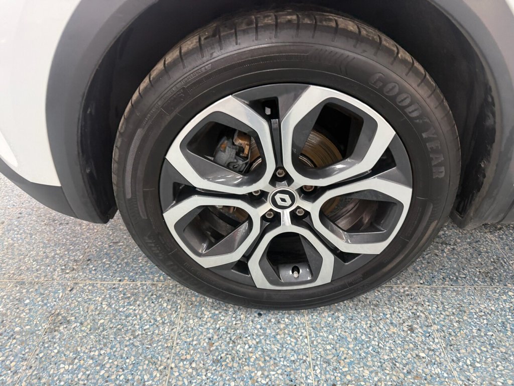 Used Renault Captur 2023 for sale - 76973885: Photo 19