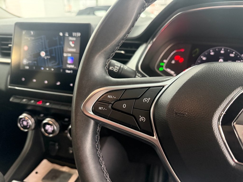 Used Renault Captur 2023 for sale - 76973885: Photo 28