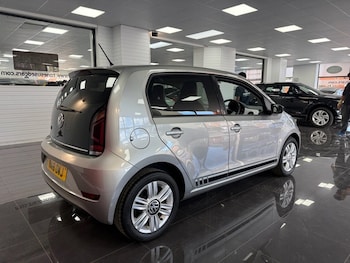 Used Volkswagen up! 2018 for sale - 79462617: Photo