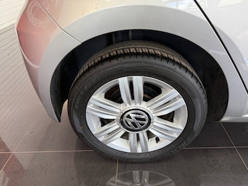 Used Volkswagen up! 2018 for sale - 79462617: Photo
