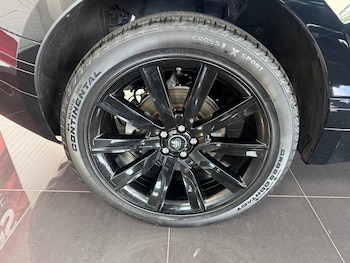 Used Land Rover Range Rover Velar 2019 for sale - 78358123: Photo