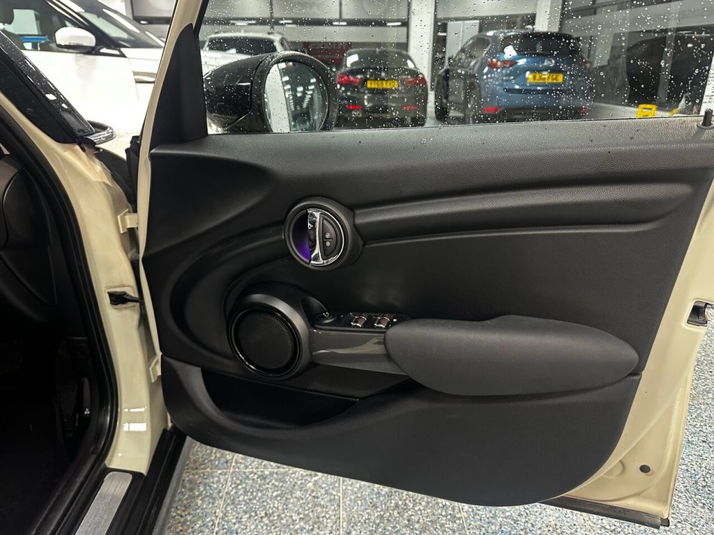 Used MINI Hatch 2019 for sale - 76776714: Photo 30