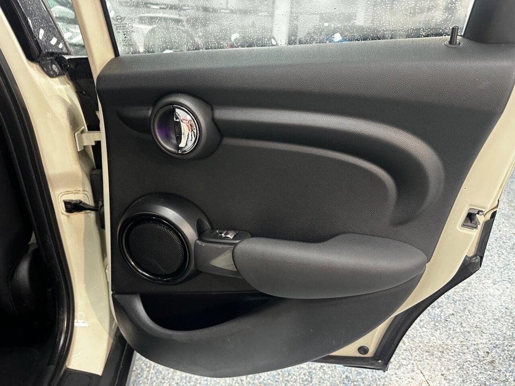 Used MINI Hatch 2019 for sale - 76776714: Photo 7