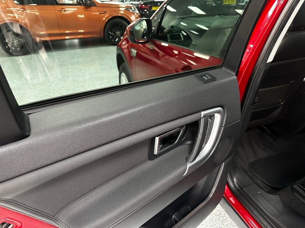 Used Land Rover Discovery Sport 2016 for sale - 76776705: Photo 24