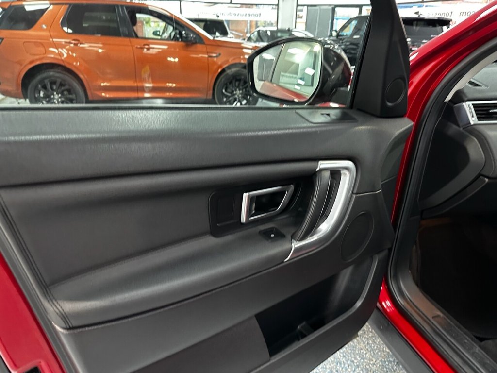 Used Land Rover Discovery Sport 2016 for sale - 76776705: Photo 28