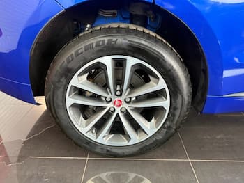 Used Jaguar F-Pace 2018 for sale - 79778406: Photo