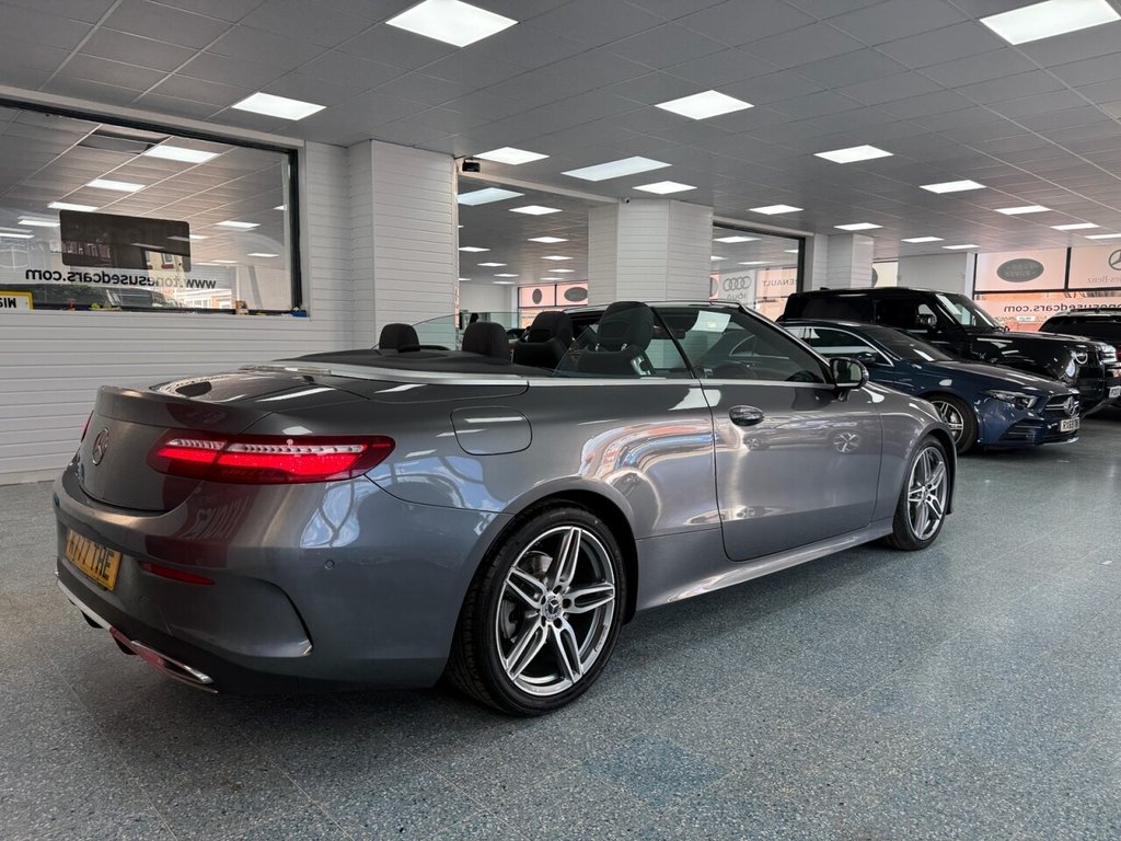 Used Mercedes-Benz E Class 2017 for sale - 76776599: Photo 2